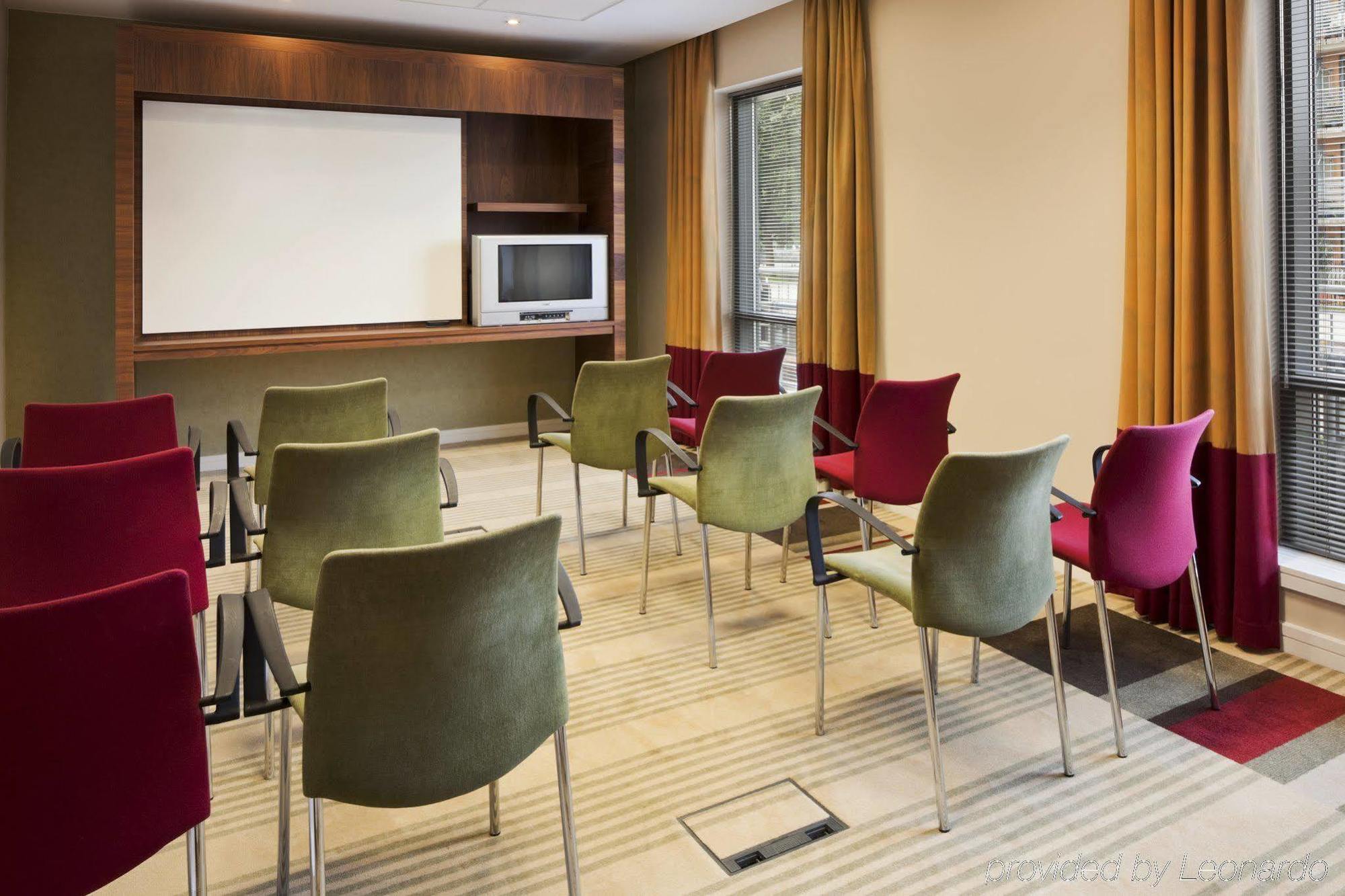 Holiday Inn Express Stevenage By Ihg Facilidades foto